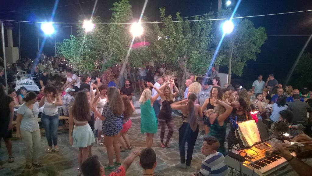 Manganítis Ikaria Studios מראה חיצוני תמונה
